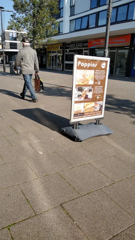 Menu_Poppins Restaurant & Cafe - Farnborough_Farnborough_immagine_2