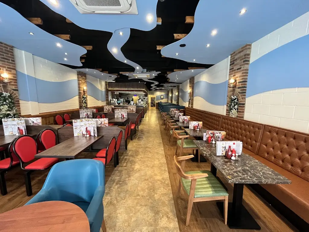 Poppins Restaurant & Cafe - Farnborough_Farnborough_slider_image_3