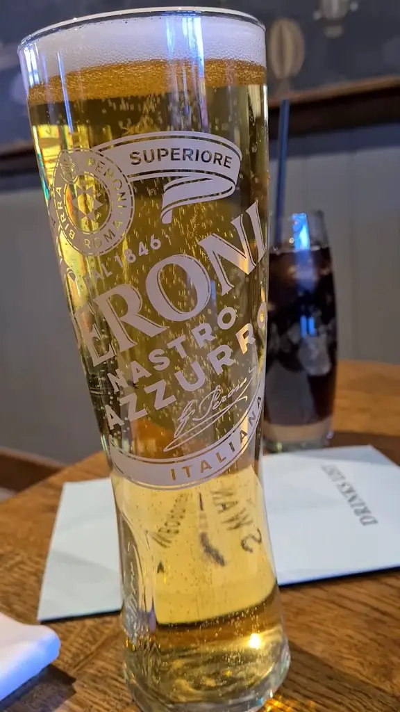 The Swan_Farnborough_slider_image_2