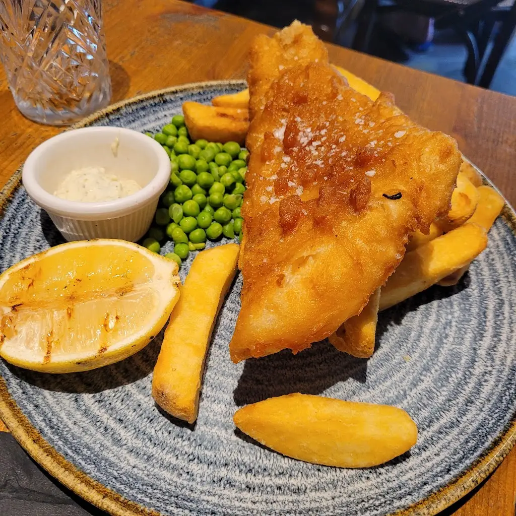 JENNY WHEATLEY_Sarsen Stones_Farnborough_review