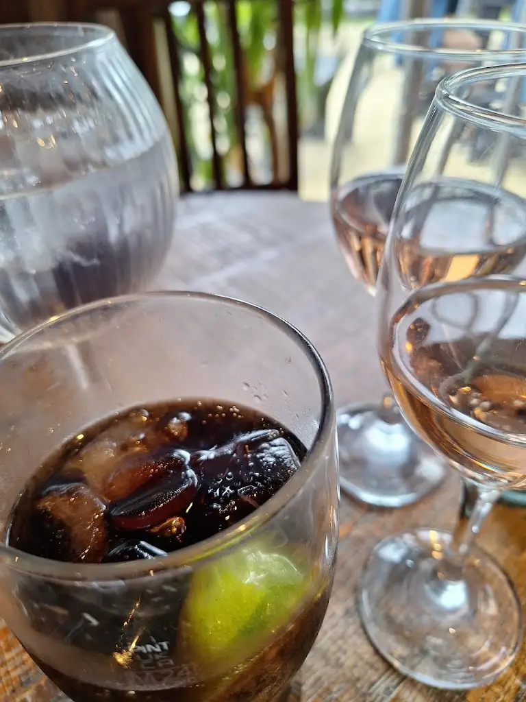 Grant Mason_Sarsen Stones_Farnborough_review