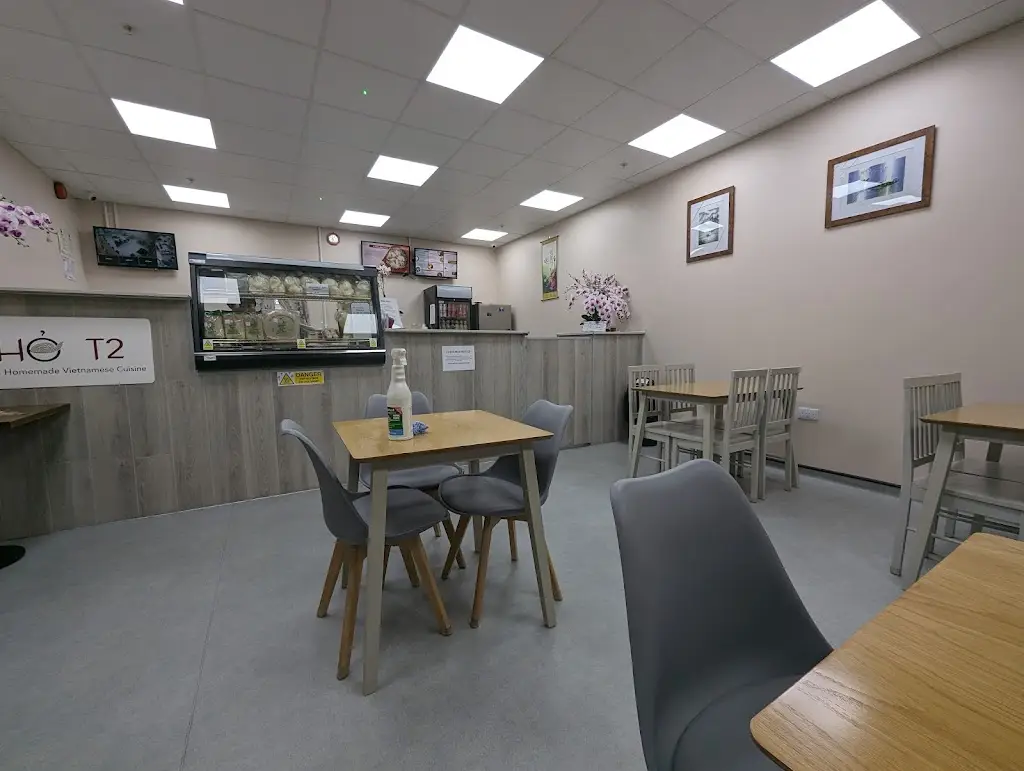 Penguin_Pho T2_Farnborough_review