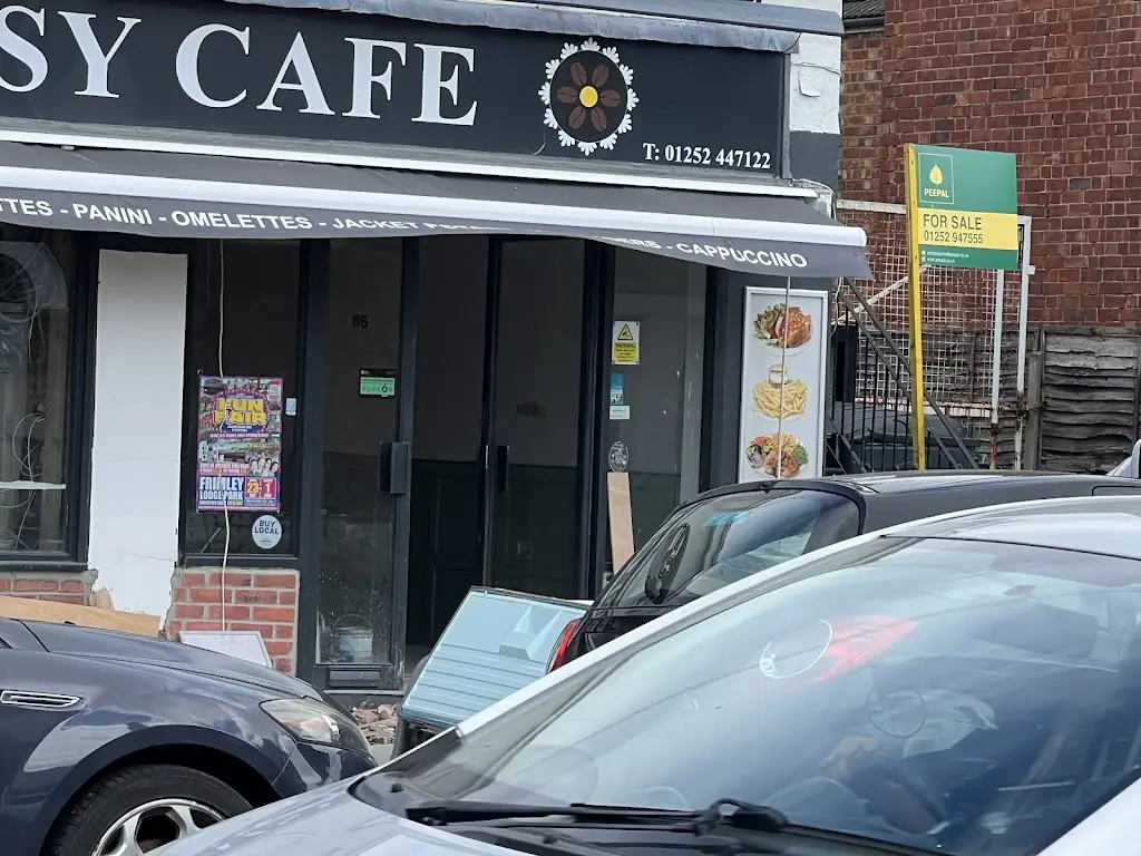 Daisy's Cafe restaurant in Farnborough