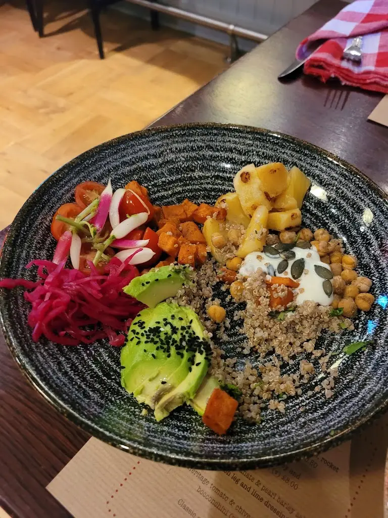 Maria Roberts_One Eleven_Farnborough_review