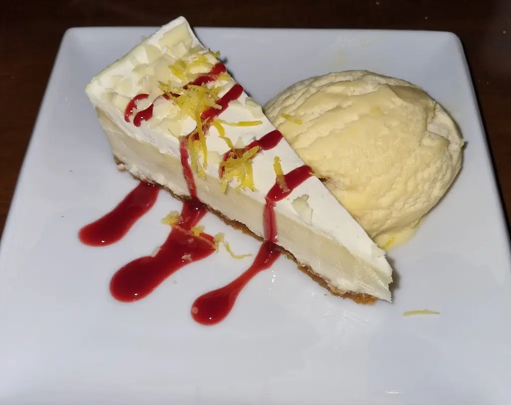 Nicol_Plough & Horses Pub_Farnborough_review