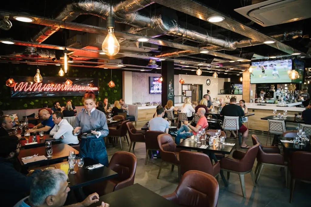 Pub & Grill Farnborough_Farnborough_slider_image_1