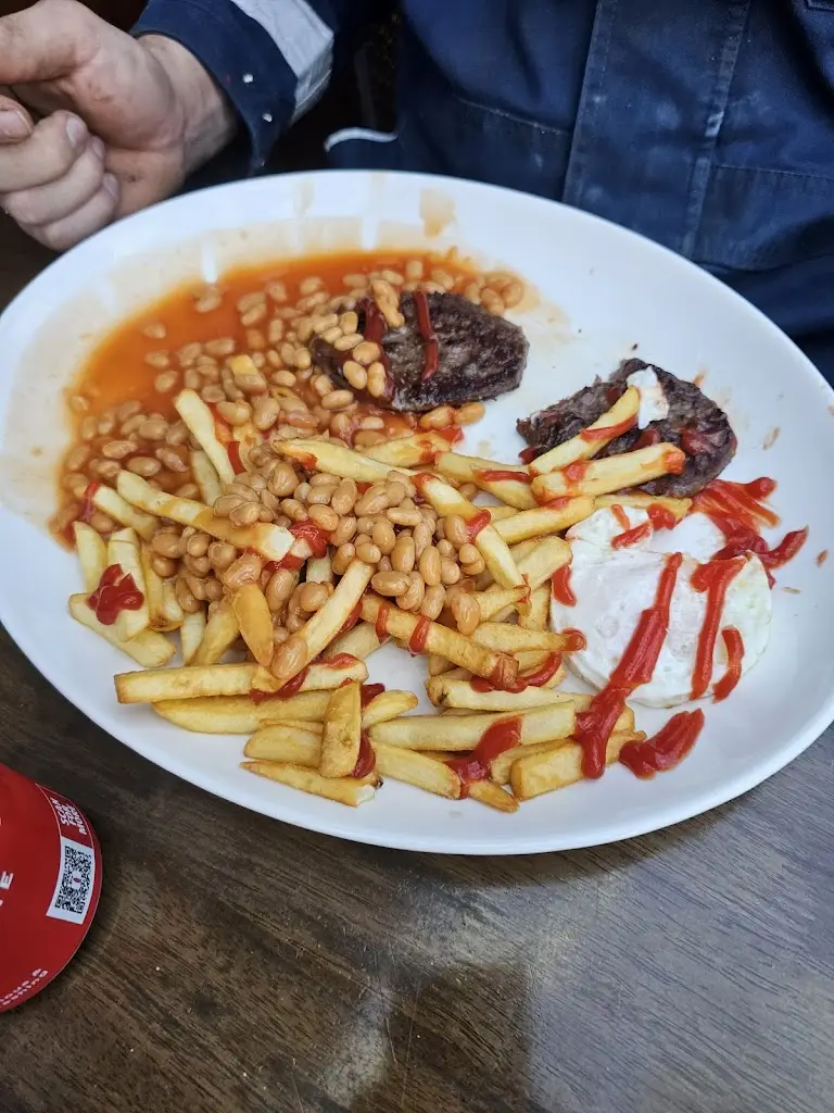 Martin Rayner_Bridge Road Cafe_Farnborough_review