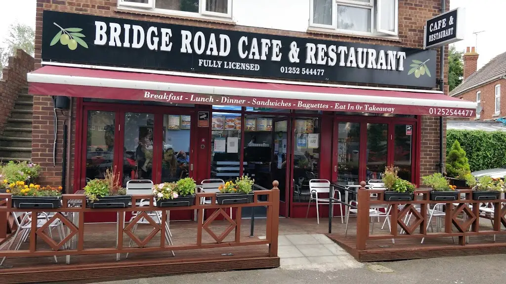 Bridge Road Cafe restaurant in Farnborough
