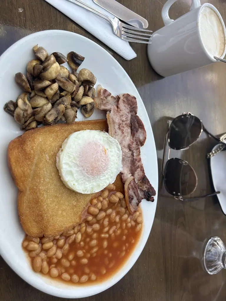 Bridge Road Cafe_Farnborough_slider_image_2