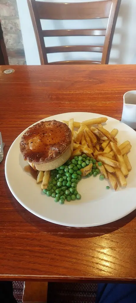 Scott Whitaker_Turnpike Brewers Fayre_Ferrybridge_review