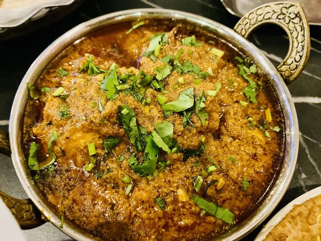 N T_Lucknow Junction_Farnworth_review