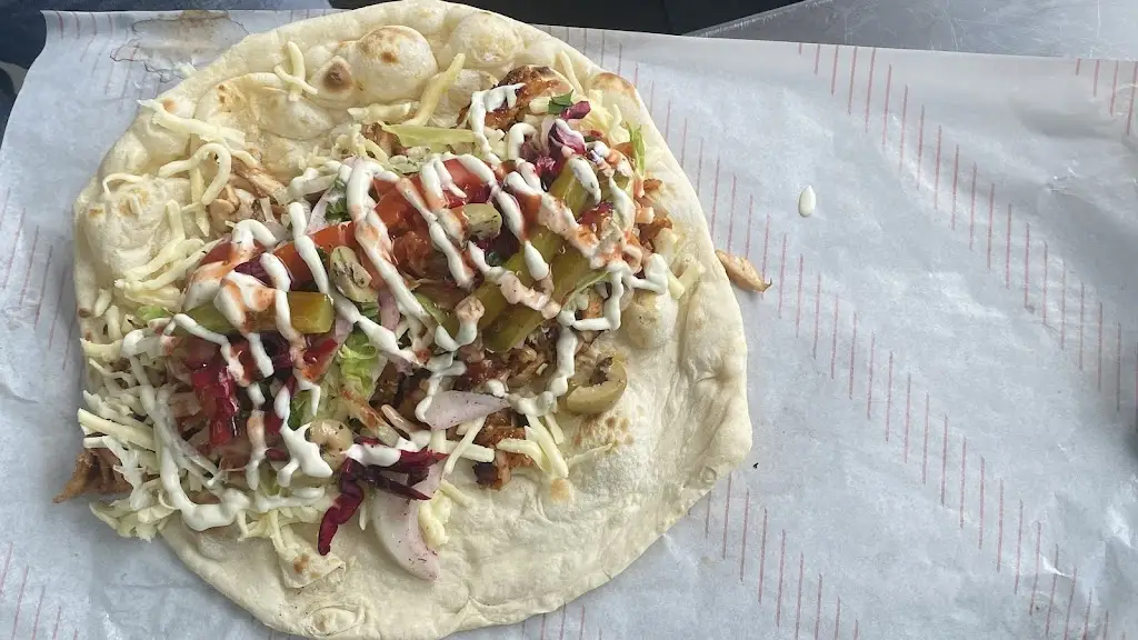 K D_Farnworth Shawarma_Farnworth_review