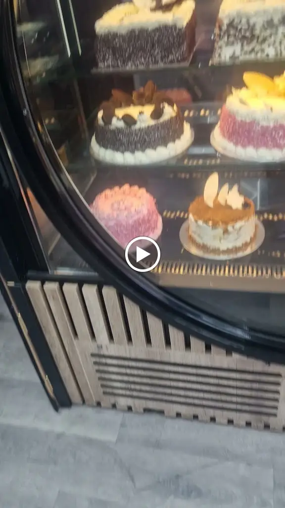 Mathaibox_Farnworth_slider_image_2