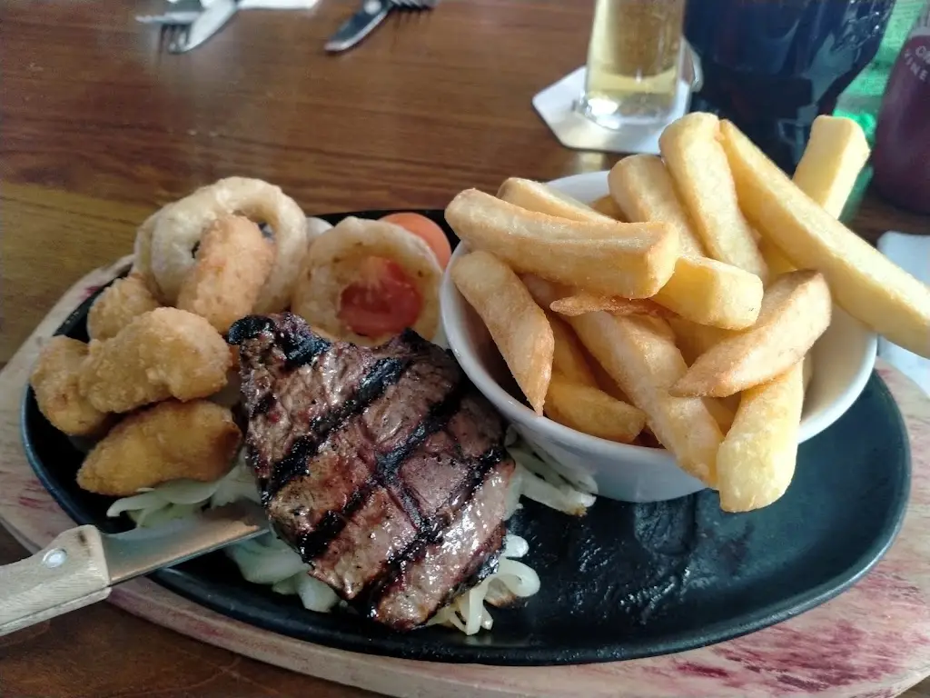 Menu_The Southfields_Farnworth_image_2