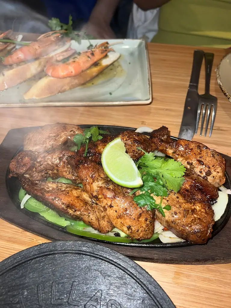 katy_Café des Amis_Aylesham_review