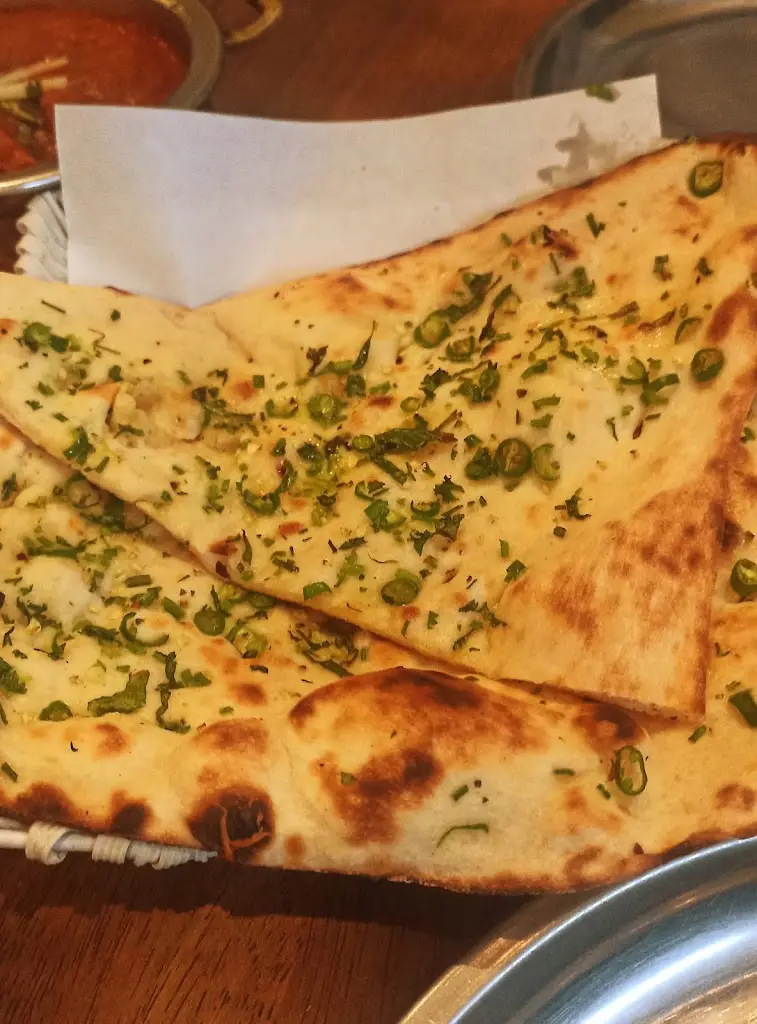 Alex Chapman_Patrão_Farnworth_review