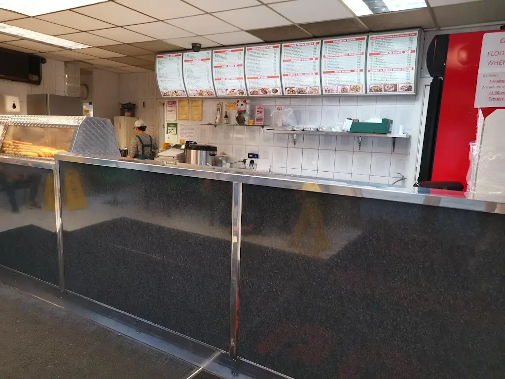 Tung Sing Fish & Chips_Farnworth_slider_image_2