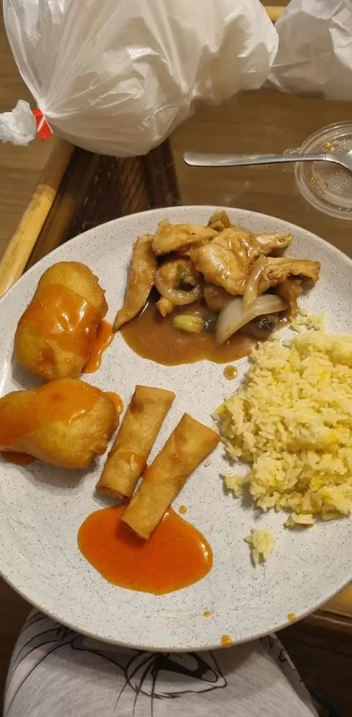 Becky Orrell_Happy Kitchen_Farnworth_review