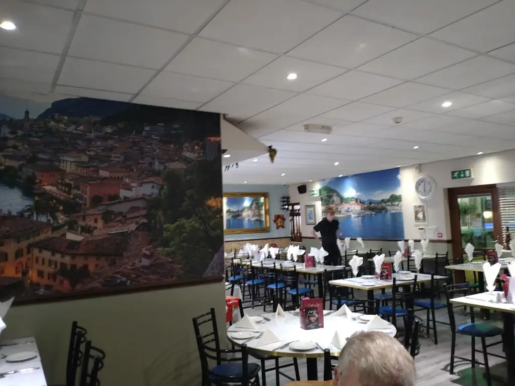 Lyndon Sandie_Garda Restaurant_Flockton_review