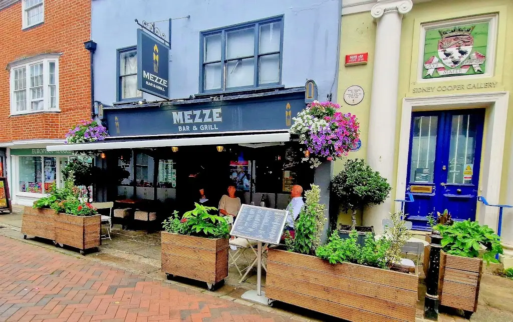 Mezze Bar & Grill restaurant in Aylesham