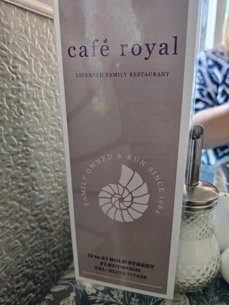 Sacha Ratcliffe_Café Royal_Fleetwood_review