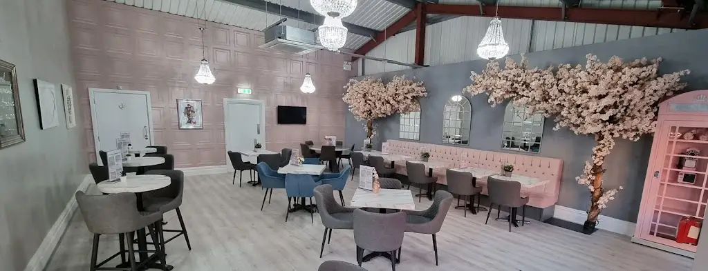 @Katie's - Eat /Drink / Socialize_Fleetwood_slider_image_1