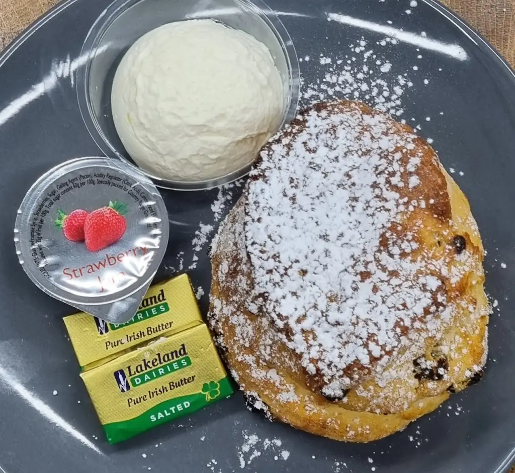 @Katie's - Eat /Drink / Socialize_Fleetwood_slider_image_3