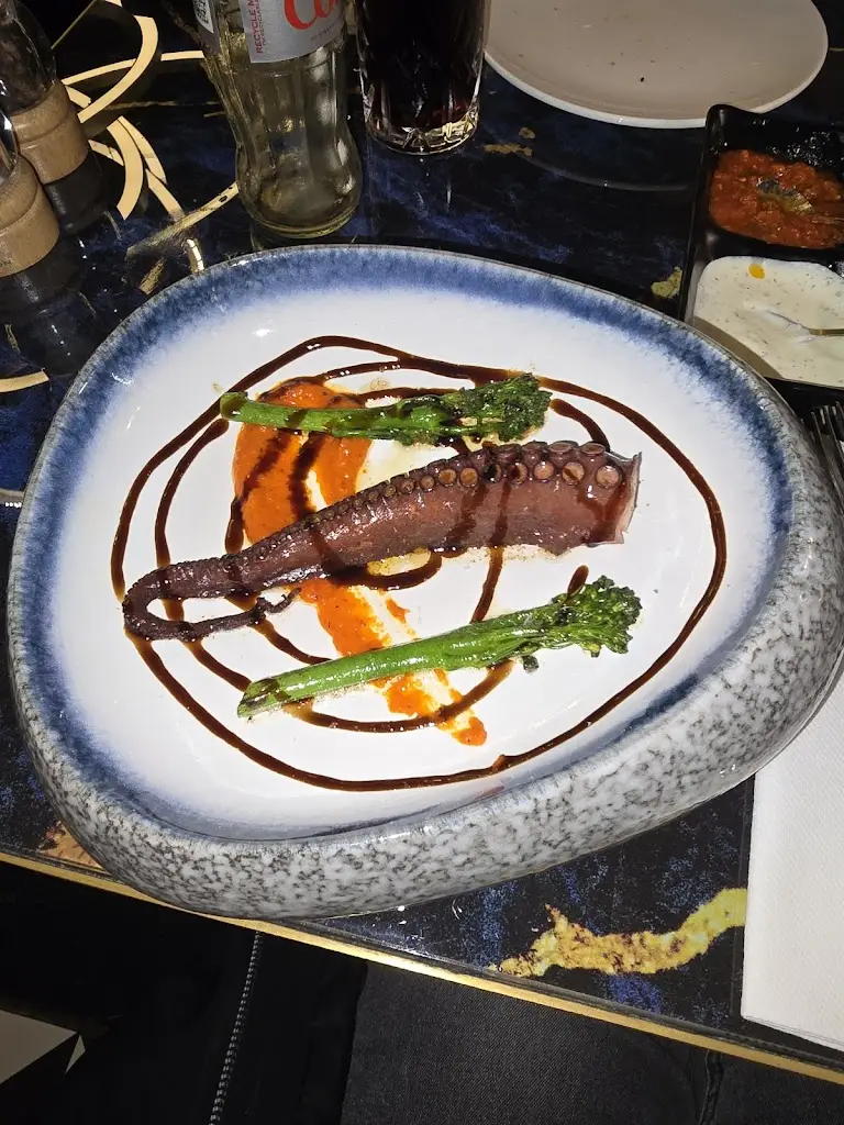 Soph13leyla_Opuz Aylesbury_Aylesbury_review