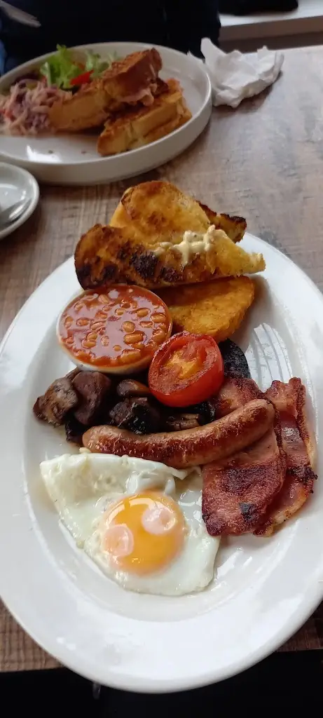 David Chalmers_North Albert Grill_Fleetwood_review