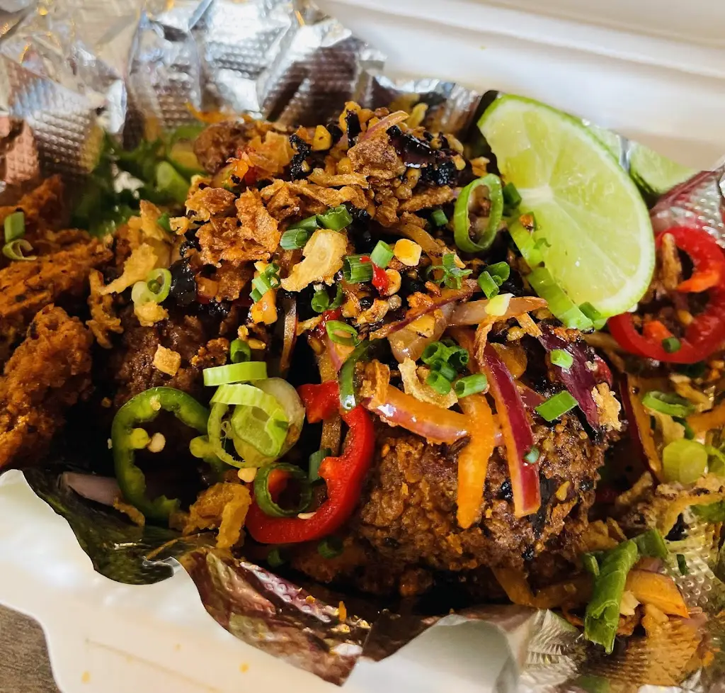 Seitan Hustle_Fleetwood_slider_image_3