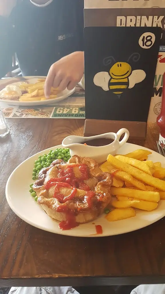 Menu_Bumble Bee_Flitwick_image_6