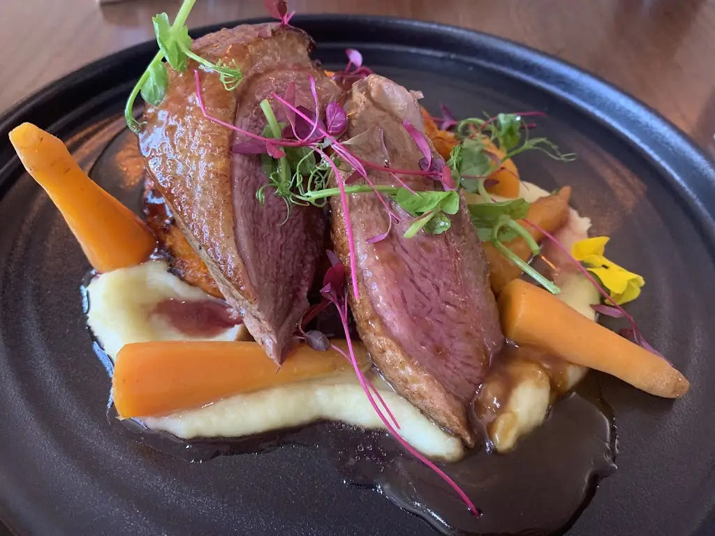 Ágota Nagy_Hare & Hounds Inn_Foulridge_review