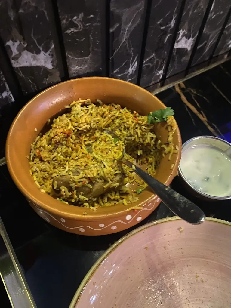 Menu_HoneyMoon Restaurant Aylesbury_Aylesbury_image_8