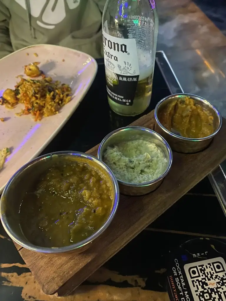 Menu_HoneyMoon Restaurant Aylesbury_Aylesbury_image_9