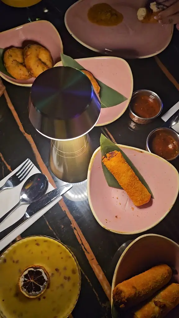 HoneyMoon Restaurant Aylesbury_Aylesbury_slider_image_2