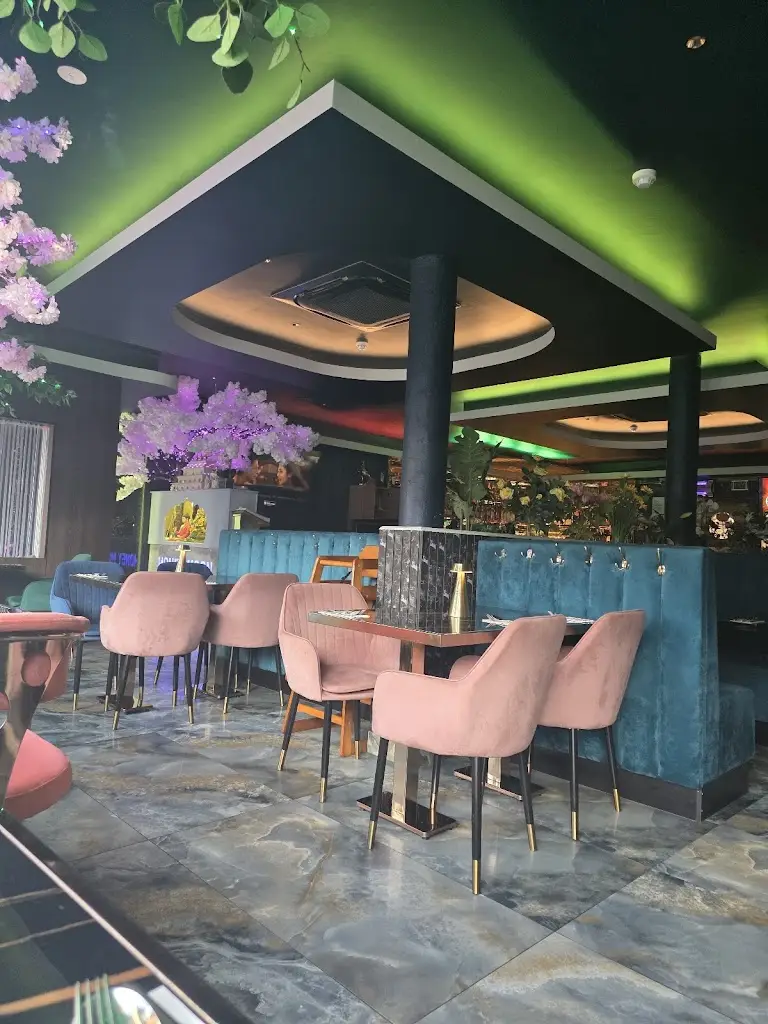 HoneyMoon Restaurant Aylesbury_Aylesbury_slider_image_3