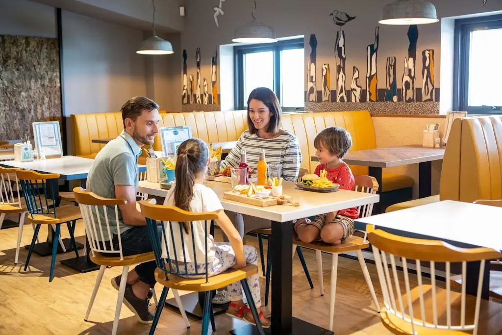 Breeze Bar & Grill restaurant in Fortuneswell