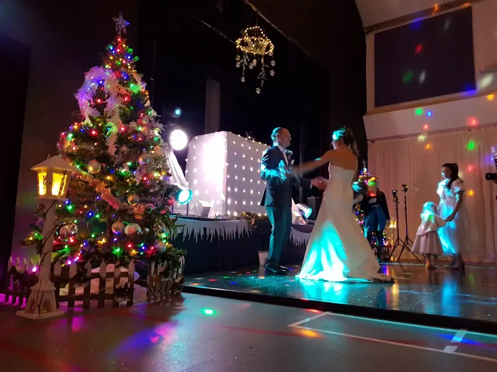 New Frost Hall Foulsham_Foulsham_slider_image_2