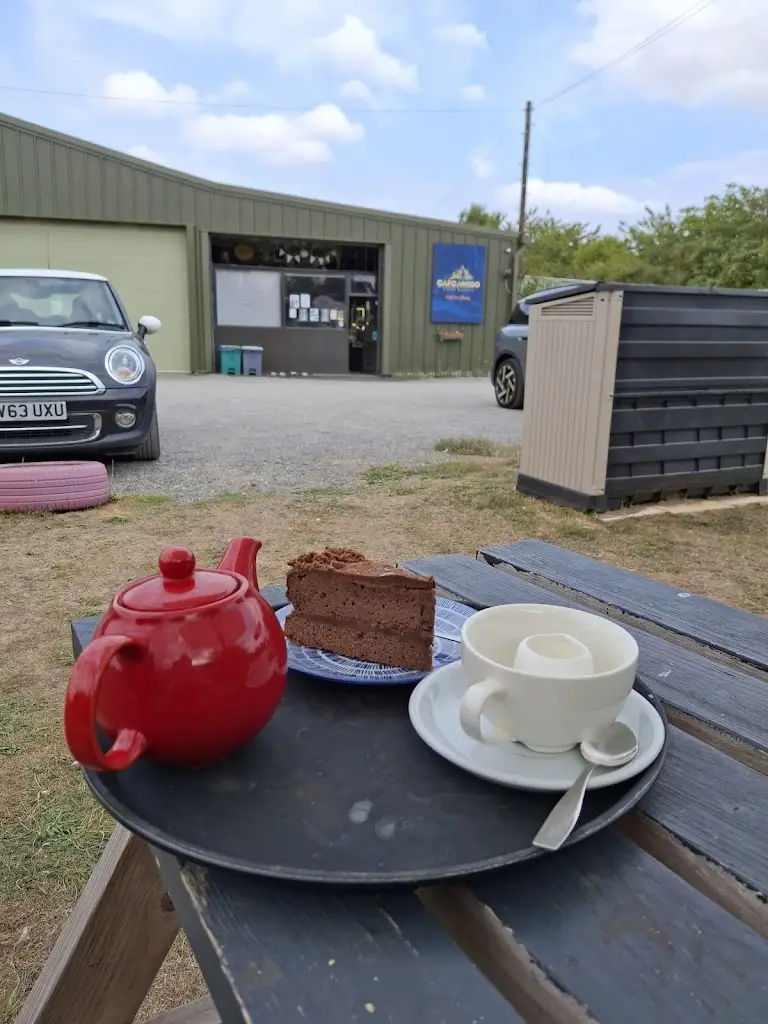 Brian Lindsell_Cafe Amigo_Fowlmere_review