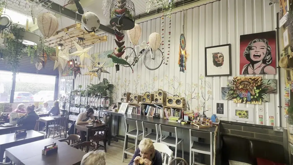 HistoryNeedsYou_Cafe Amigo_Fowlmere_review