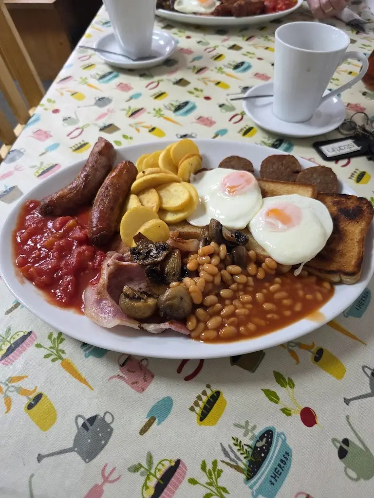 Darren Hobbs_Smokey Joes_Four Lanes_review