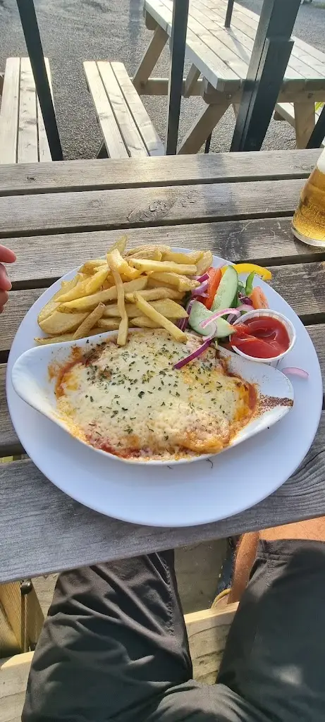 Menu_Victoria Inn_Four Lanes_image_3