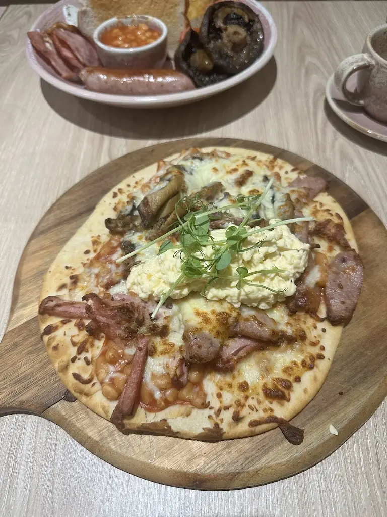 Michael Blundell_Amy's Kitchen & Bar_Four Lanes_review