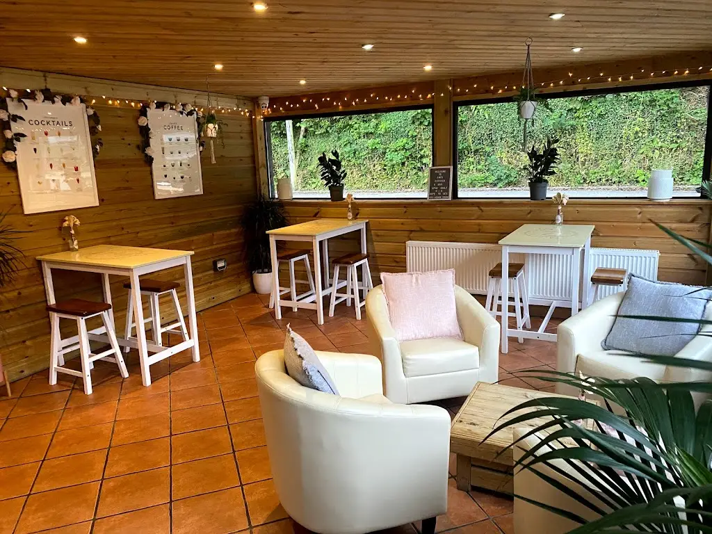 Amy's Kitchen & Bar restaurant in Four Lanes