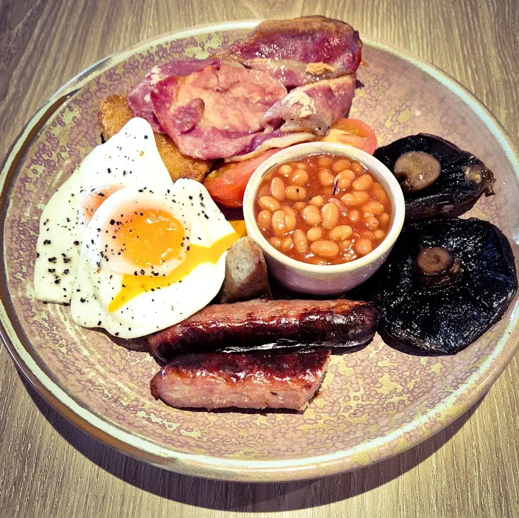 Amy's Kitchen & Bar_Four Lanes_slider_image_3