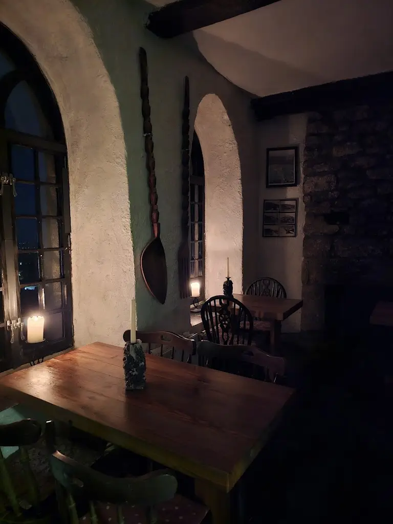 A s_Carn Brea Castle Restaurant_Four Lanes_review