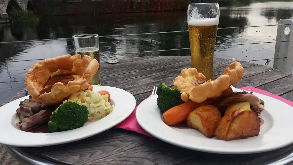 Menu_The George_Fordingbridge_image_6