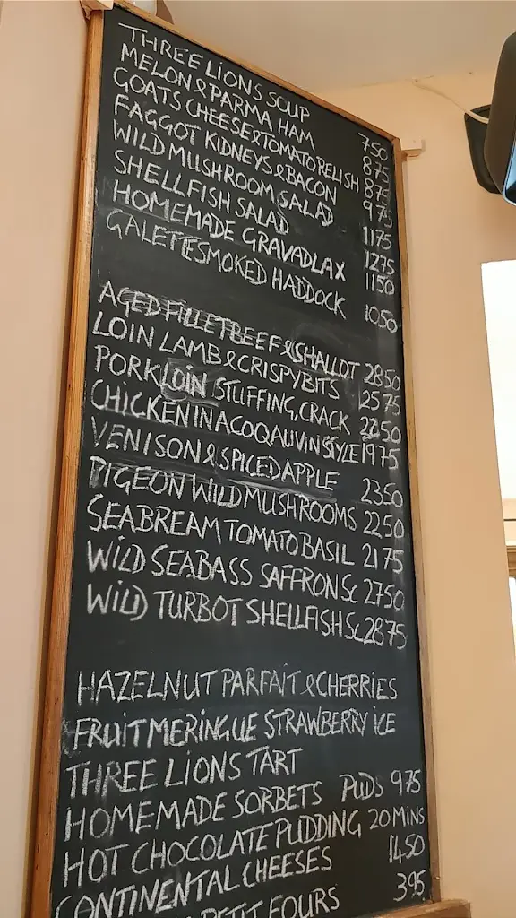 Menu_The Three Lions_Fordingbridge_image_4