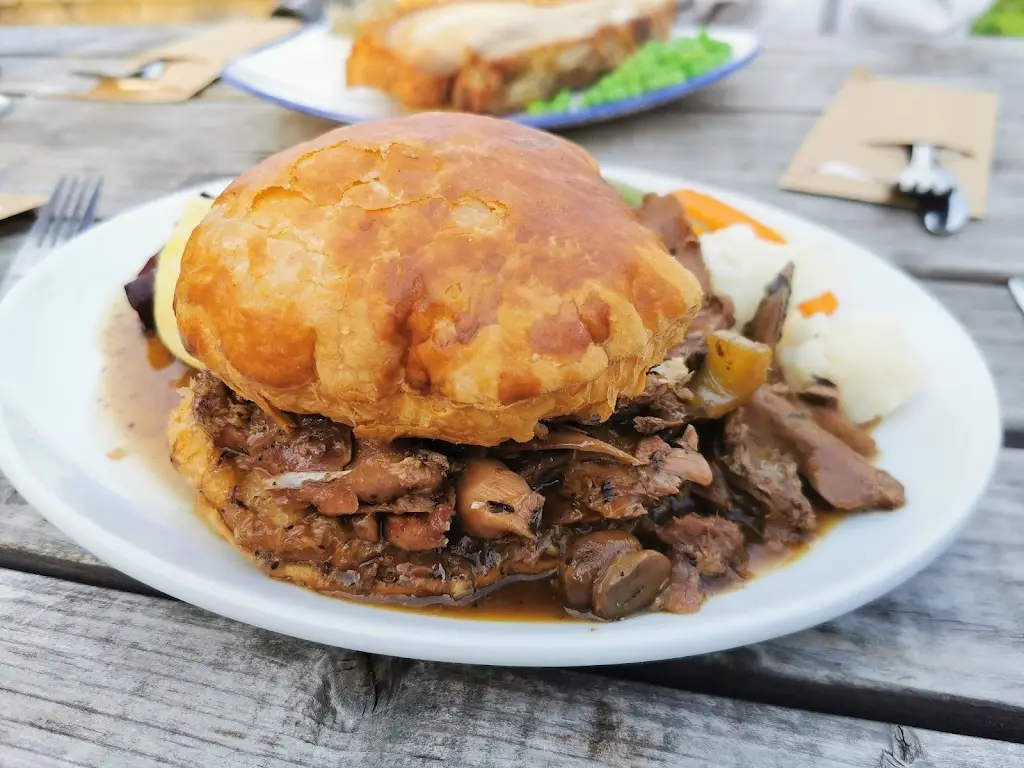 The Fighting Cocks Pub_Fordingbridge_slider_image_3