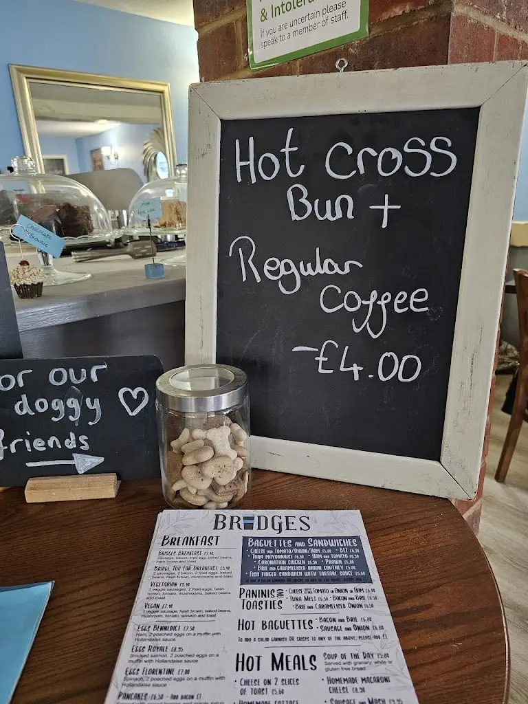 Menu_Bridges_Fordingbridge_image_1